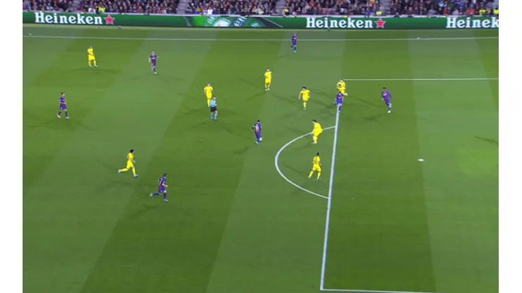Messi lo dejó mano a mano y Suárez abrió el marcador ante Dortmund