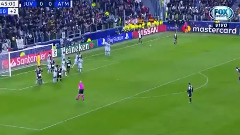 ¡Está loco! El golazo imposible de Dybala de tiro libre ante Atlético Madrid