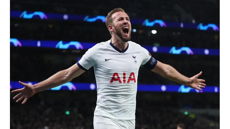 Harry Kane se despachó con un gran doblete.