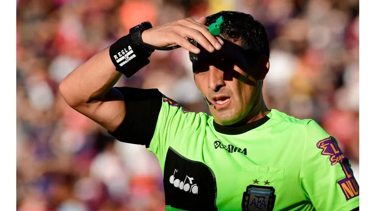 Andrés Merlos, árbitro siempre apuntado.