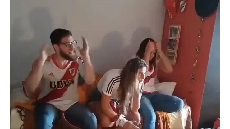 Le da vergüenza hasta a los de River: se filmaron viendo la final y subieron el video