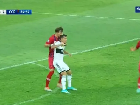 Video: le mordió la cabeza a un rival y lo expulsaron en el clásico