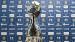 El trofeo de la Copa Argentina espera por su nuevo dueño.