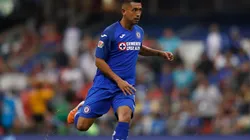 El mediocampista ofensivo de Cruz Azul confesó que quiere quedarse en el club.