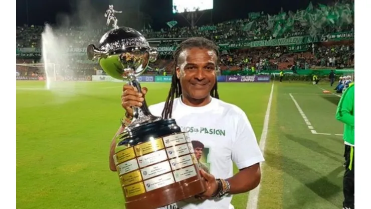 Turbina de trinos: J.J Tréllez defendió a Duque y criticó las protestas