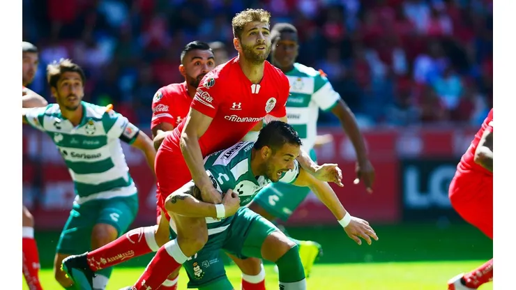 Toluca y Santos Laguna igualaron 2-2 en un atractivo partido.