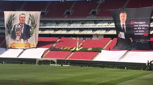 La tremenda despedida a Jorge Vergara en el estadio Akron.
