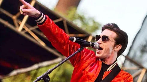 Drake con la camiseta de Chivas