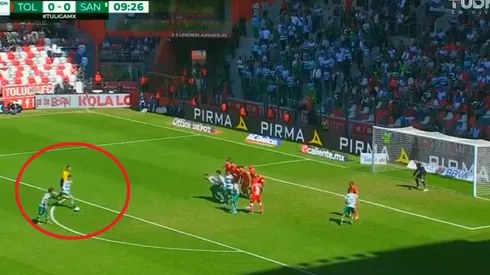 La excelente definición del 10 de Santos Laguna para el 1-0 parcial.