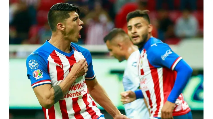 ¡Doblete de Pulido y un gol de Toño Rodríguez de arco a arco! Chivas batió a Veracruz