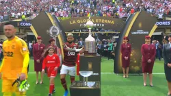 ¡Felicitaciones, River! Gabigol tocó la Copa Libertadores antes de la final