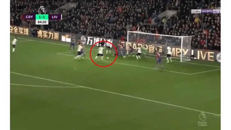 Foto captura del momento del gol de Firmino.