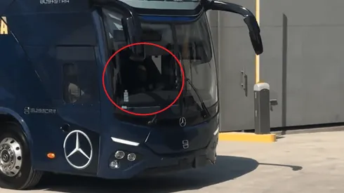 Hace todo bien: el Piojo estrenó el autobús de América