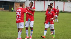 Unión Comercio lucha la baja contra Boys y Deportivo Municipal.