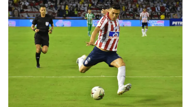 Oficial: Teófilo Gutiérrez sufrió fractura tras golpe de jugador de Nacional