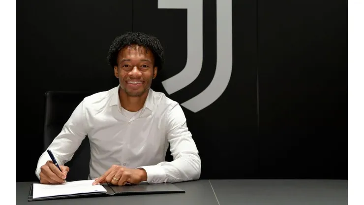Así fue la renovación del contrato de Juan Guillermo Cuadrado.