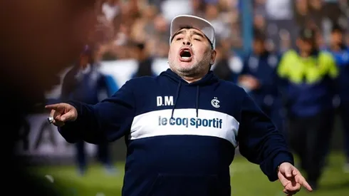 ¡Se fue el martes y volvió el jueves! Maradona confirmó que sigue en Gimnasia