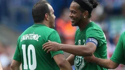 Francotirador de Récord: Ronaldinho podría jugar un partido con Cuauhtémoc Blanco