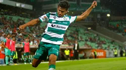 Eduardo Aguirre no dudó en elegir a Oribe Peralta como su referente