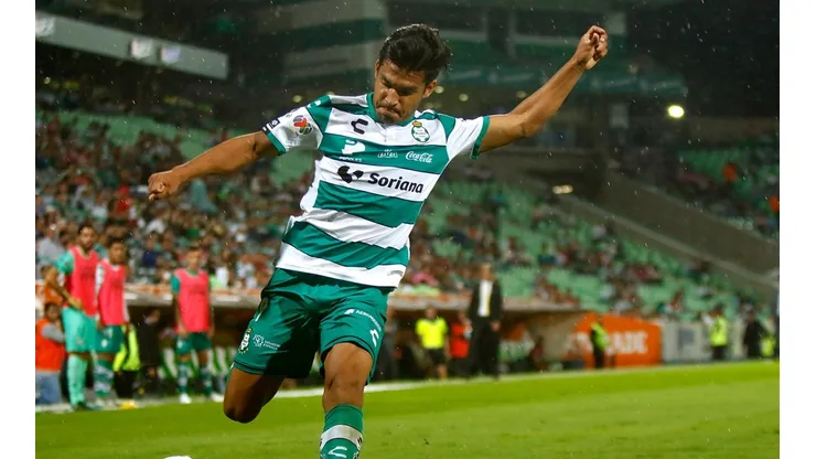 Eduardo Aguirre no dudó en elegir a Oribe Peralta como su referente