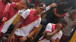 Video: Gamero se bajó del bus y le dejó un contundente mensaje a sus jugadores