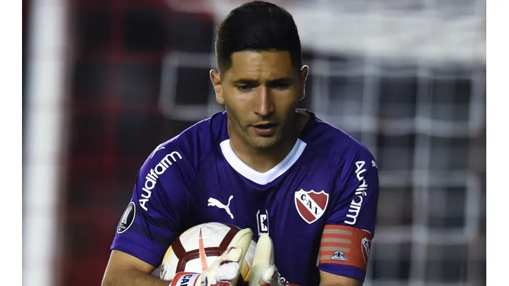 Cruz Azul empezó a negociar con Independiente por el pase de Martín Campaña