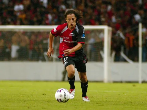 Guardado subió una foto y los fans de Atlas pidieron su regreso