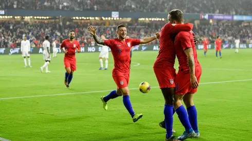 Estados Unidos arrolló a Cuba y consiguió la calificación a semis