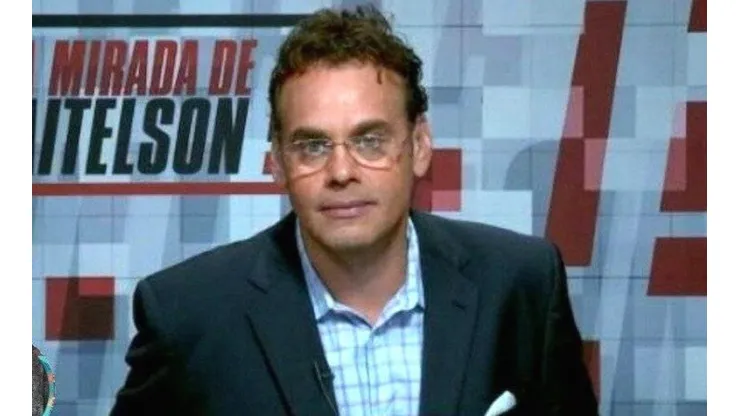 Faitelson aprovechó el mediotiempo para sacudir a la Selección de México