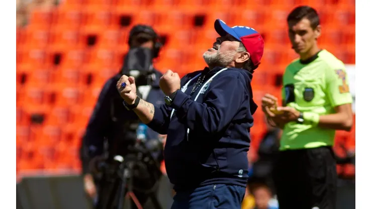 Diego Maradona durante la victoria contra Godoy Cruz.
