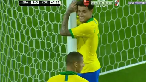 El palo salvó a Coutinho del gol en contra más ridículo de todos los tiempos