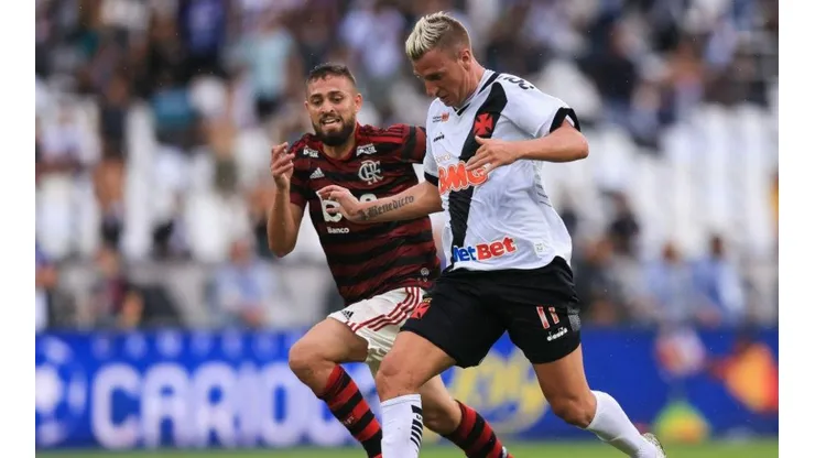Maxi López le dio un consejo a los defensores de River para marcar a Gabigol
