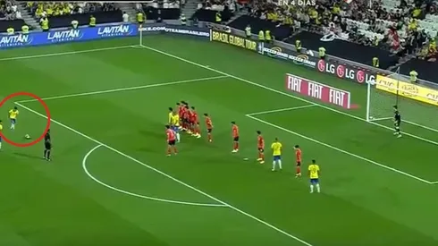 Para gritar mil veces: golazo de Coutinho de tiro libre