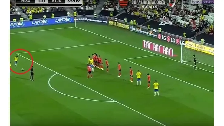 Para gritar mil veces: golazo de Coutinho de tiro libre