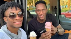 Cuadrado se quedó dormido y Yerry Mina lo trolleó: "¿Por qué estira ese piquito así?"