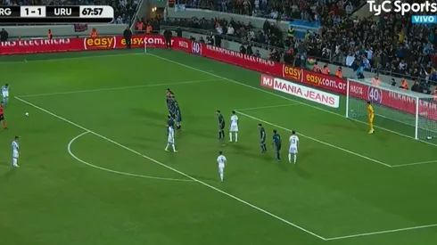 Argentina lo empató y se ilusionó, hasta que apareció Suárez con un golazo de tiro libre