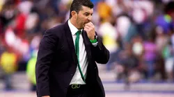 Los hinchas de Toluca estallaron de la bronca por el regreso de José Manuel de la Torre.