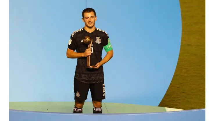 Eugenio Pizzuto se llevó el balón de bronce