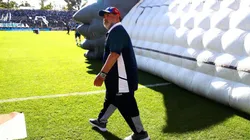 ¿Se va de Gimnasia? La decisión del presidente podría alejar a Maradona del Lobo