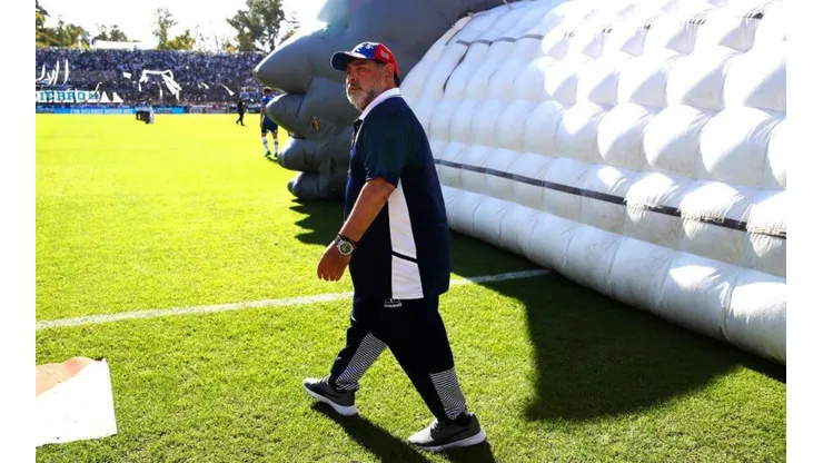 ¿Se va de Gimnasia? La decisión del presidente podría alejar a Maradona del Lobo