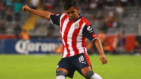 ¡Impactante! La brutal patada que dejó sangrando a Calderón