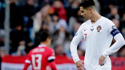 Portugal clasificó a la Eurocopa, Cristiano Ronaldo celebró a medias