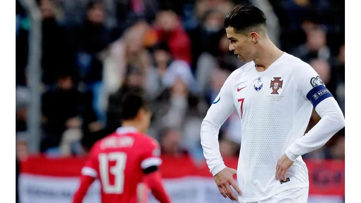 Portugal clasificó a la Eurocopa, Cristiano Ronaldo celebró a medias