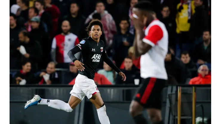 Calvin Stengs, la perla que disfruta AZ Alkmaar.