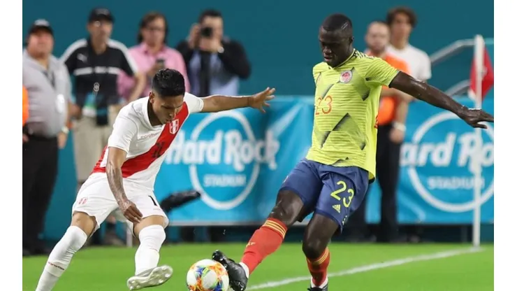 Colombia se lo ganó a Perú en el último minuto de juego
