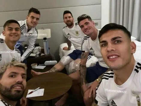 De Paul metió selfie jugando al truco y un detalle de Messi preocupó a todos