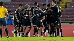 México goleó en Panamá y está en las Semifinales