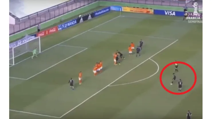 ¡Calidad total! De tiro libre, Álvarez igualó la semi ante Holanda