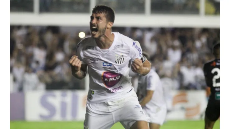 Gustavo Henrique, defensor de Santos