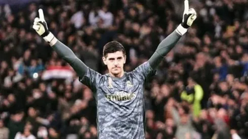 Tras sufrir mucho la crítica de la prensa, Courtois decidió elogiarse solo